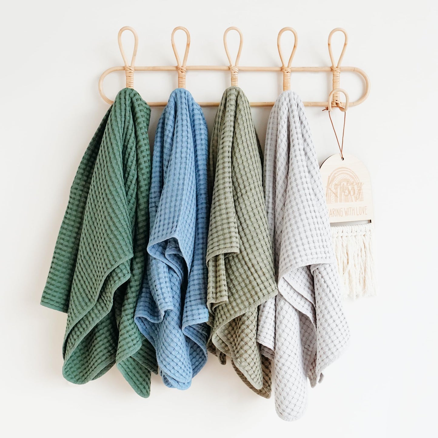Konssy Waffle Baby Blanket - Soft & Cozy Nursery Swaddle Blanket, Lightweight Toddler Throw for Boys & Girls, Ideal for Wrapping (Oat)