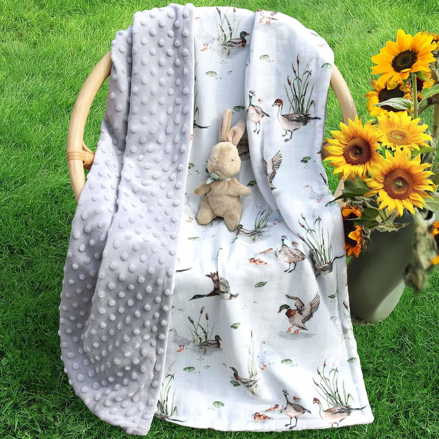 LifeTree Minky Baby Girl & Boy Blankets, Soft Double Layer Swaddle Blankets, Muslin Front and Dotted Fleece Backing Receiving Bed Throw Blanket for Newborn Unisex, 31X40 Inches, Bear Pattern