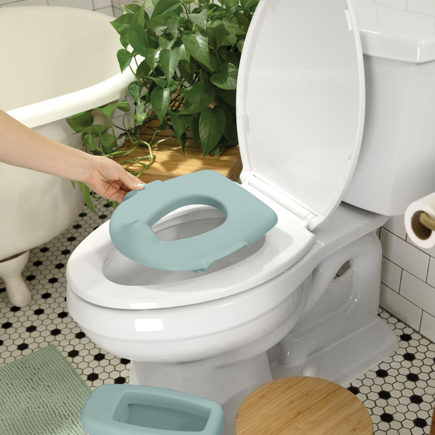 Summer Infant by Ingenuity My Size Potty Pro in White, Toddler Potty Training Toilet, Lifelike Flushing Sound, for Ages 18 Months+, Up to 50 Pounds
