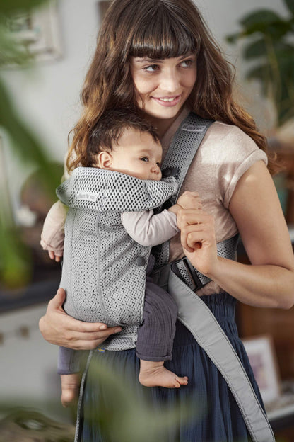 BabyBjörn Baby Carrier Mini, 3D Jersey, Light Beige | Newborn Carrier (7-25 lbs), Ergonomic, Easy-to-Use