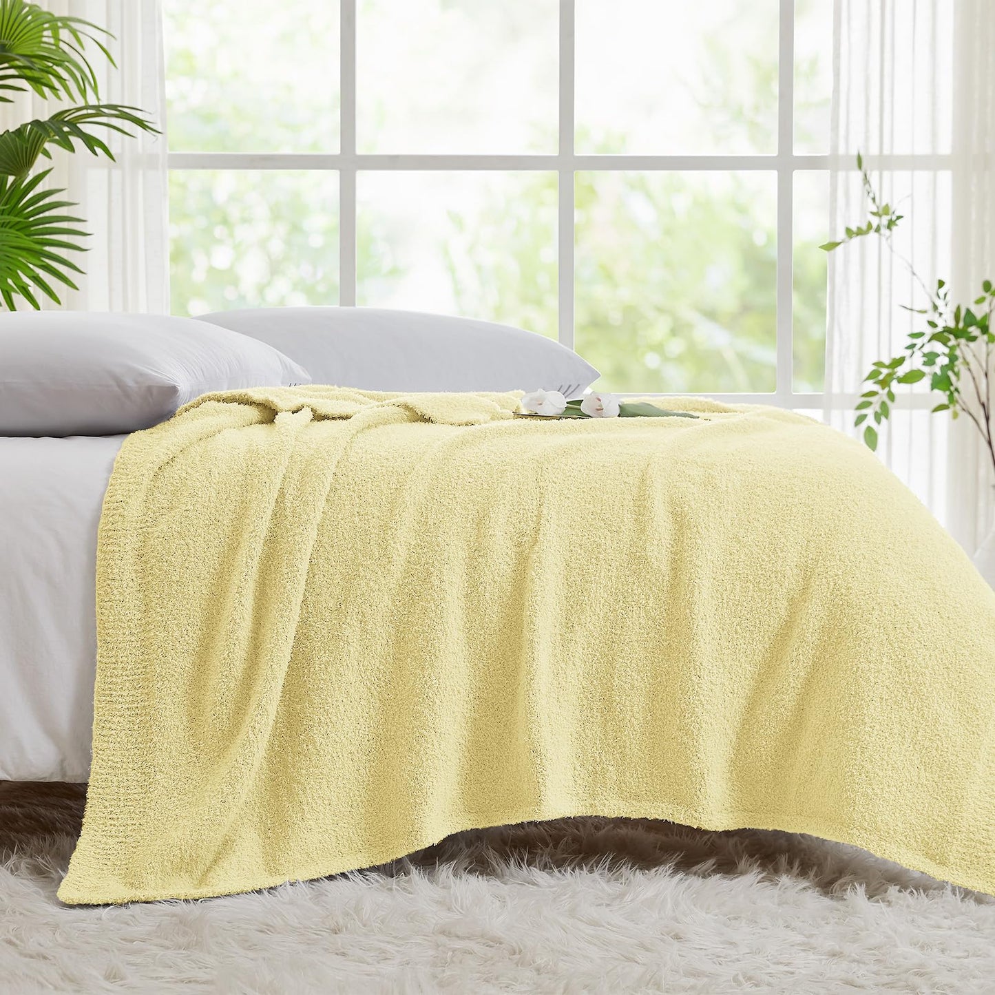 CYMULA Kids Blanket for Boys Girls 30x40 inches, Soft Cozy Fuzzy Swaddle Throw Blanket for Crib Stroller, White