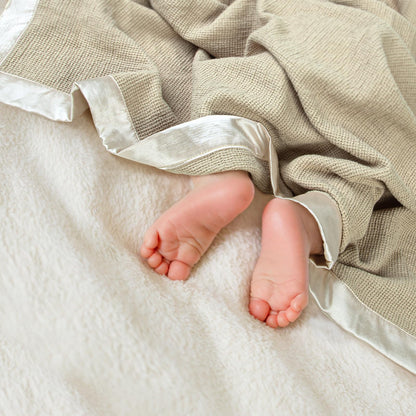 Swaddle Baby Blanket: Waffle Blanket with Satin Strim - Soft Breathable Toddler Blanket for Nursing Cover - Cotton Crib Blanket for Naptime（Cream）