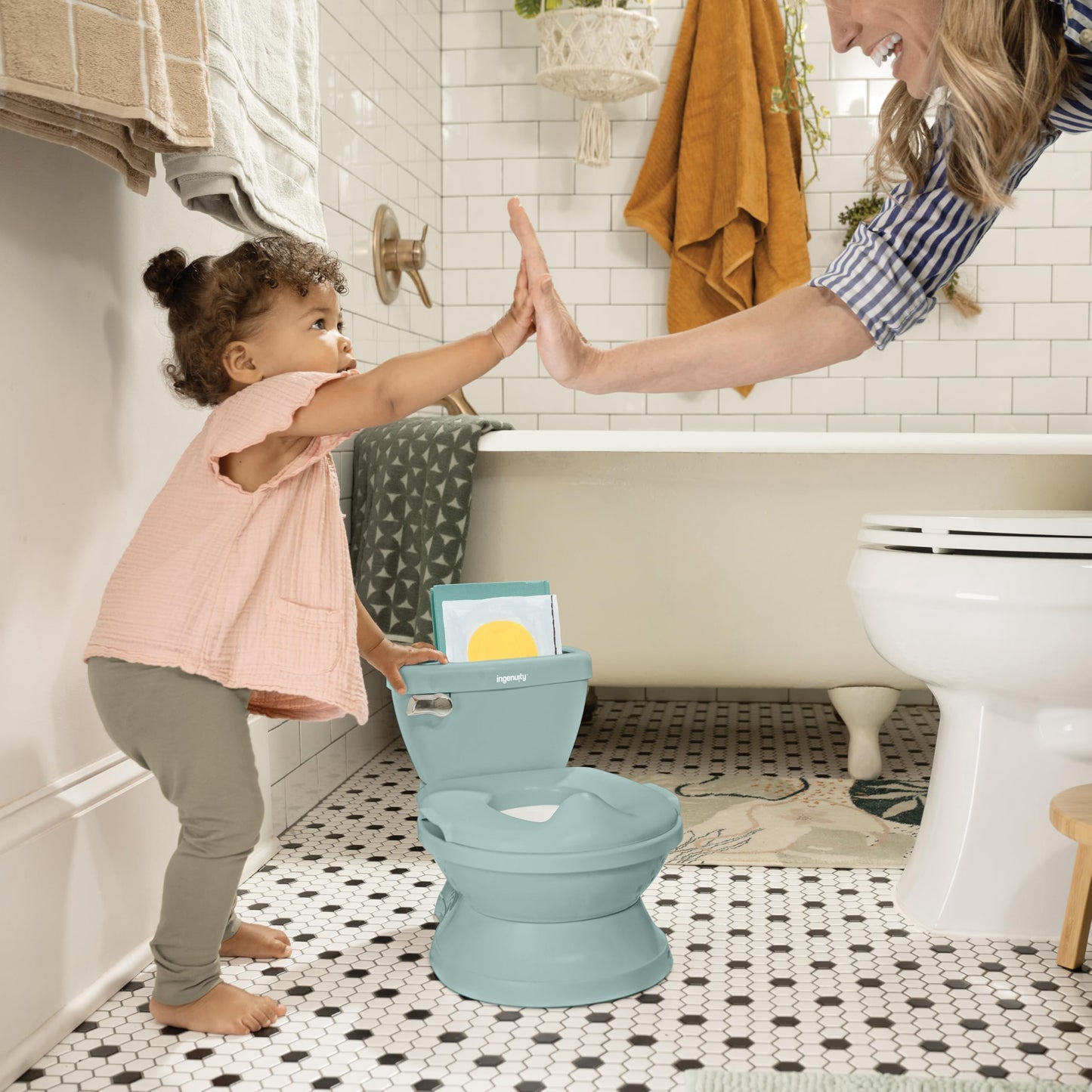 Summer Infant by Ingenuity My Size Potty Pro in White, Toddler Potty Training Toilet, Lifelike Flushing Sound, for Ages 18 Months+, Up to 50 Pounds