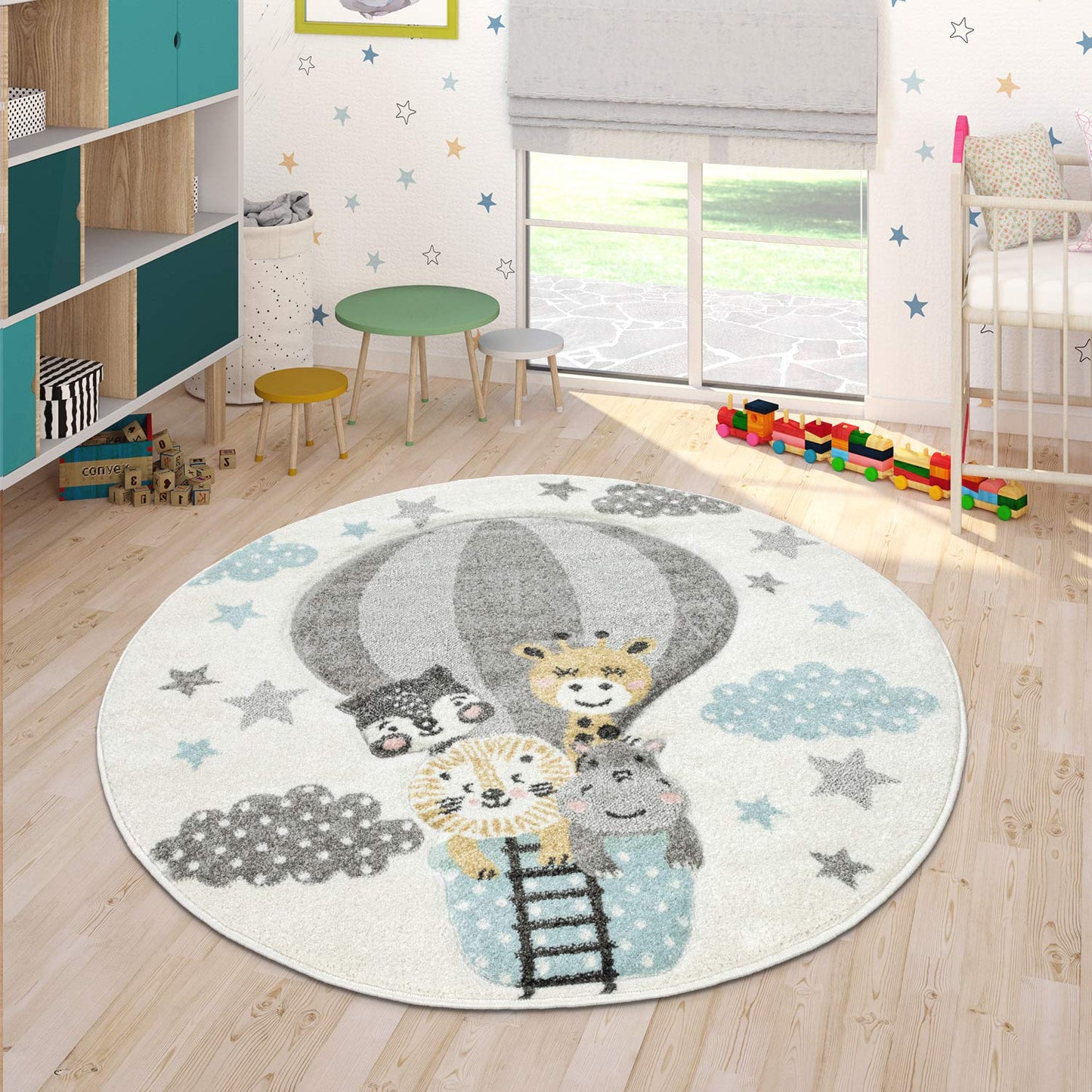 Kids Rug with Cute Animals on a Hot Air Balloon Ride in Pastel, Size: 2'8" x 4'11"
