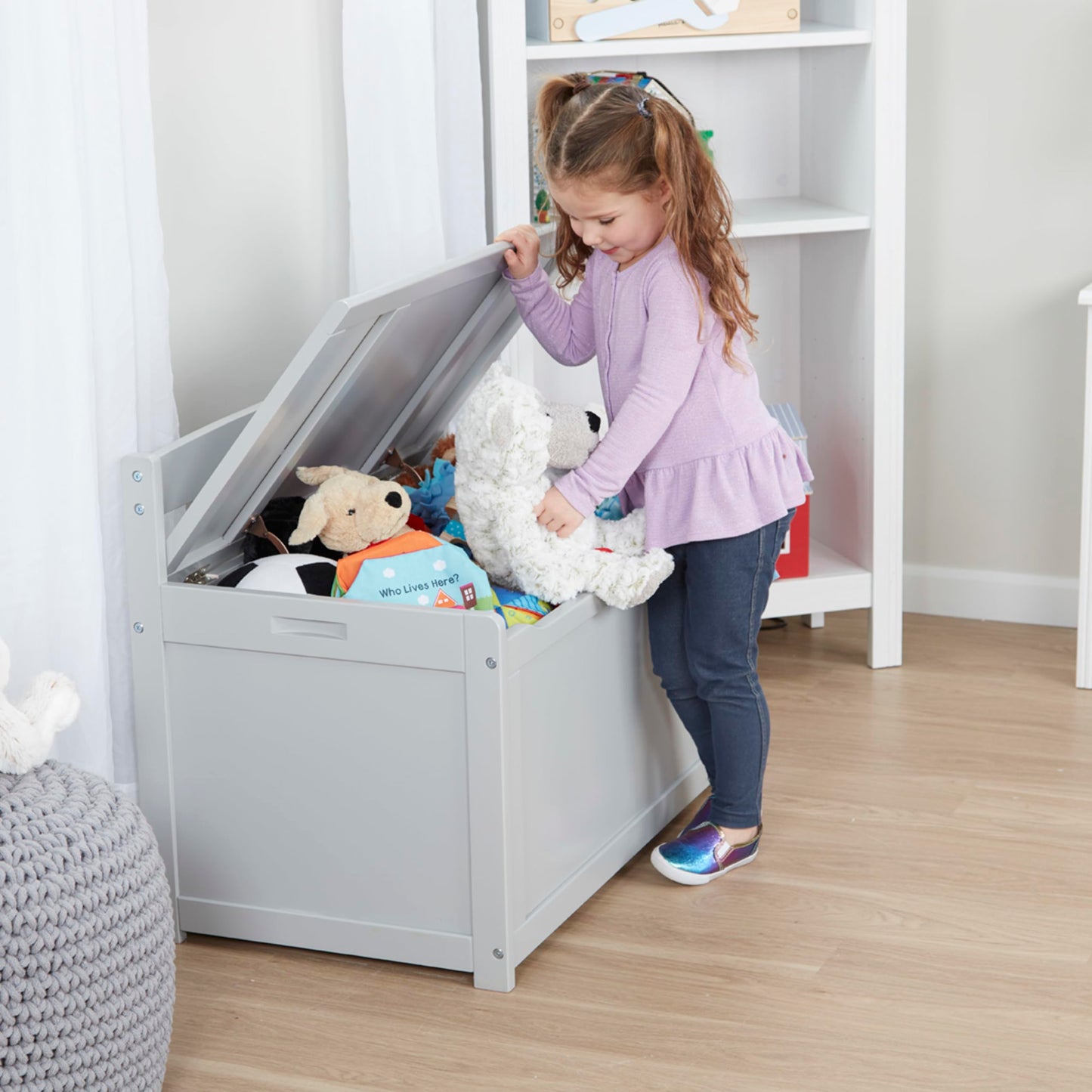 Melissa & Doug Wooden Toy Chest - White Furniture for Playroom - Kids Toy Box, Wooden Storage Organizer, Children's Furniture