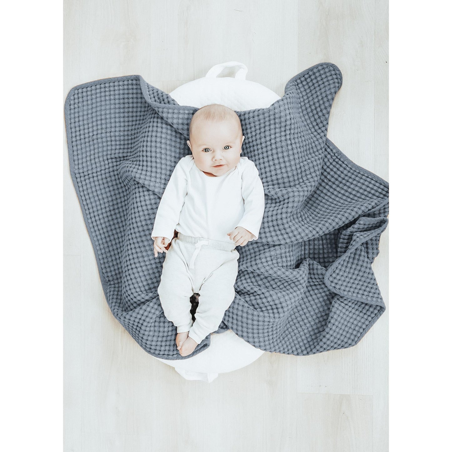 Konssy Waffle Baby Blanket - Soft & Cozy Nursery Swaddle Blanket, Lightweight Toddler Throw for Boys & Girls, Ideal for Wrapping (Oat)
