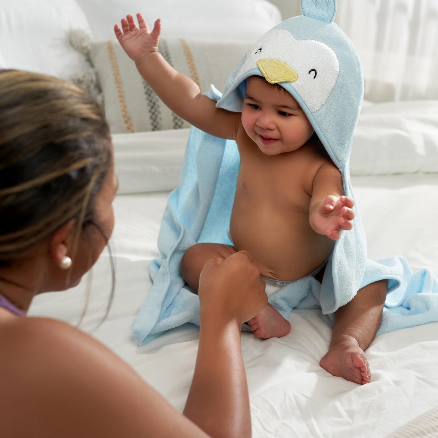 Gerber Baby 4 Piece Animal Character Hooded Towel and Washcloth Set, Brown Lion, One Size