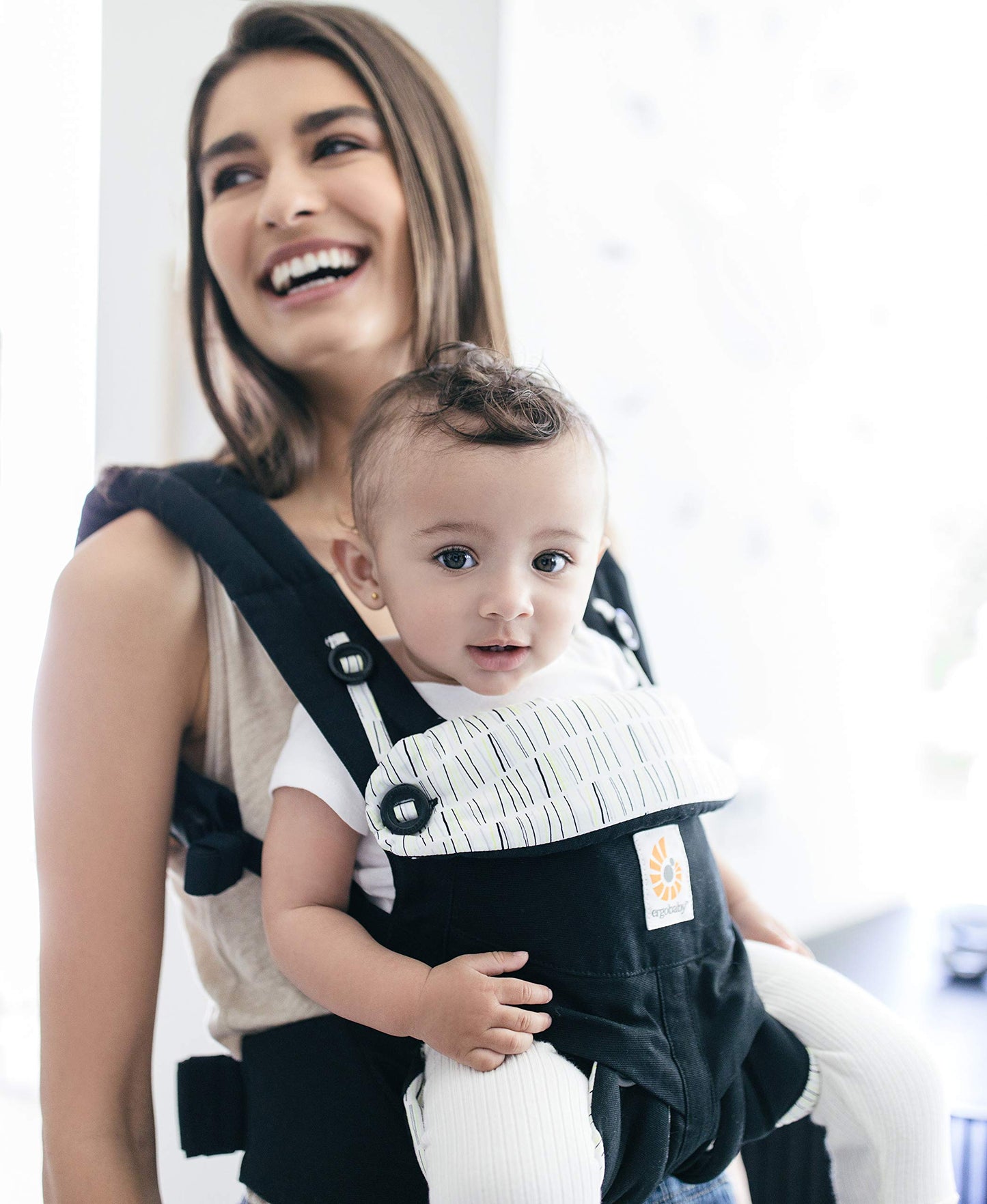 Ergobaby Carrier, 360 All Carry Positions Baby Carrier, Limited Edition Keith Haring, Black