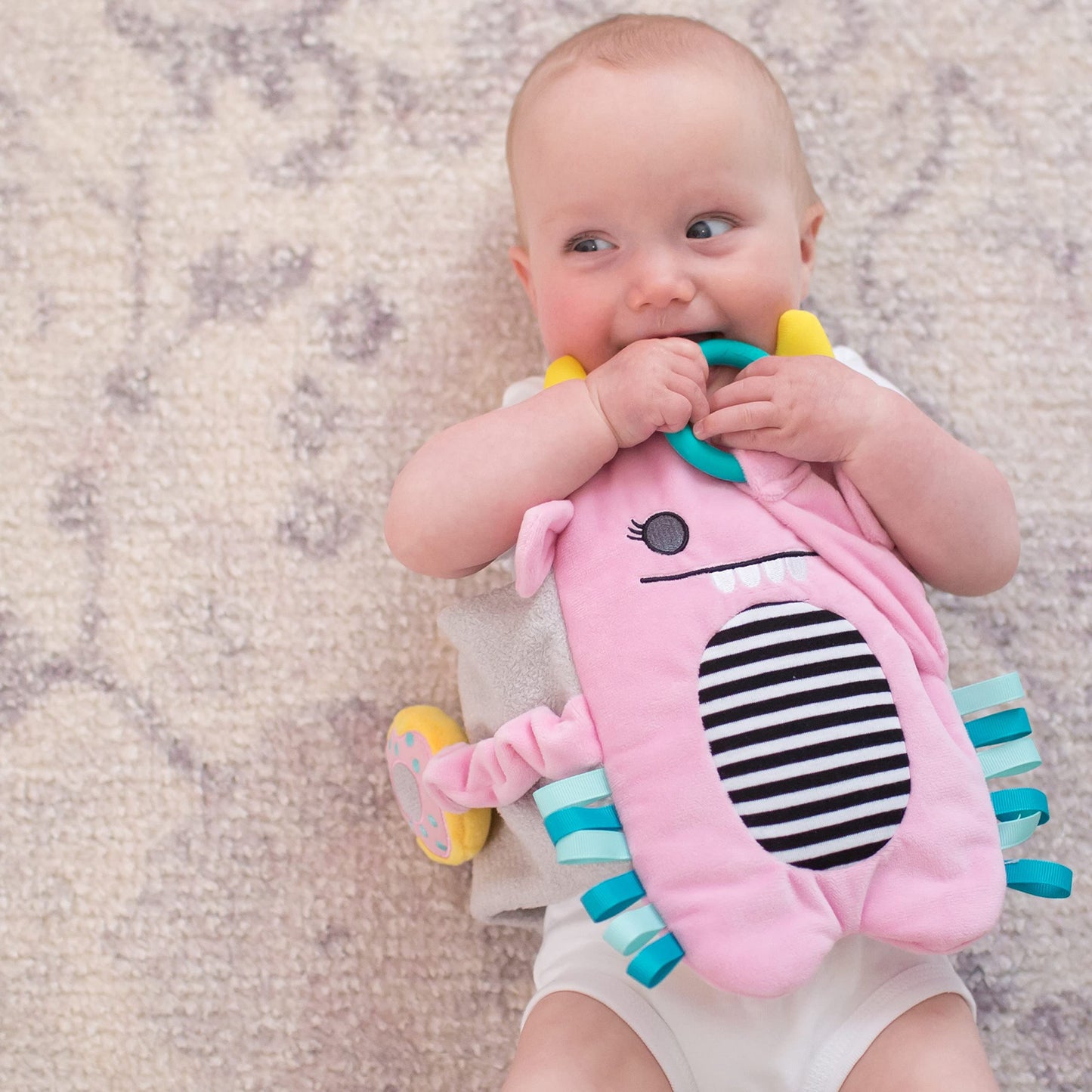 Dr. Brown's Infant Gripebelt Heated Belly Band, Soothe Baby's Tummy with Gentle Warmth and Compression, Hedgehog, 0m+