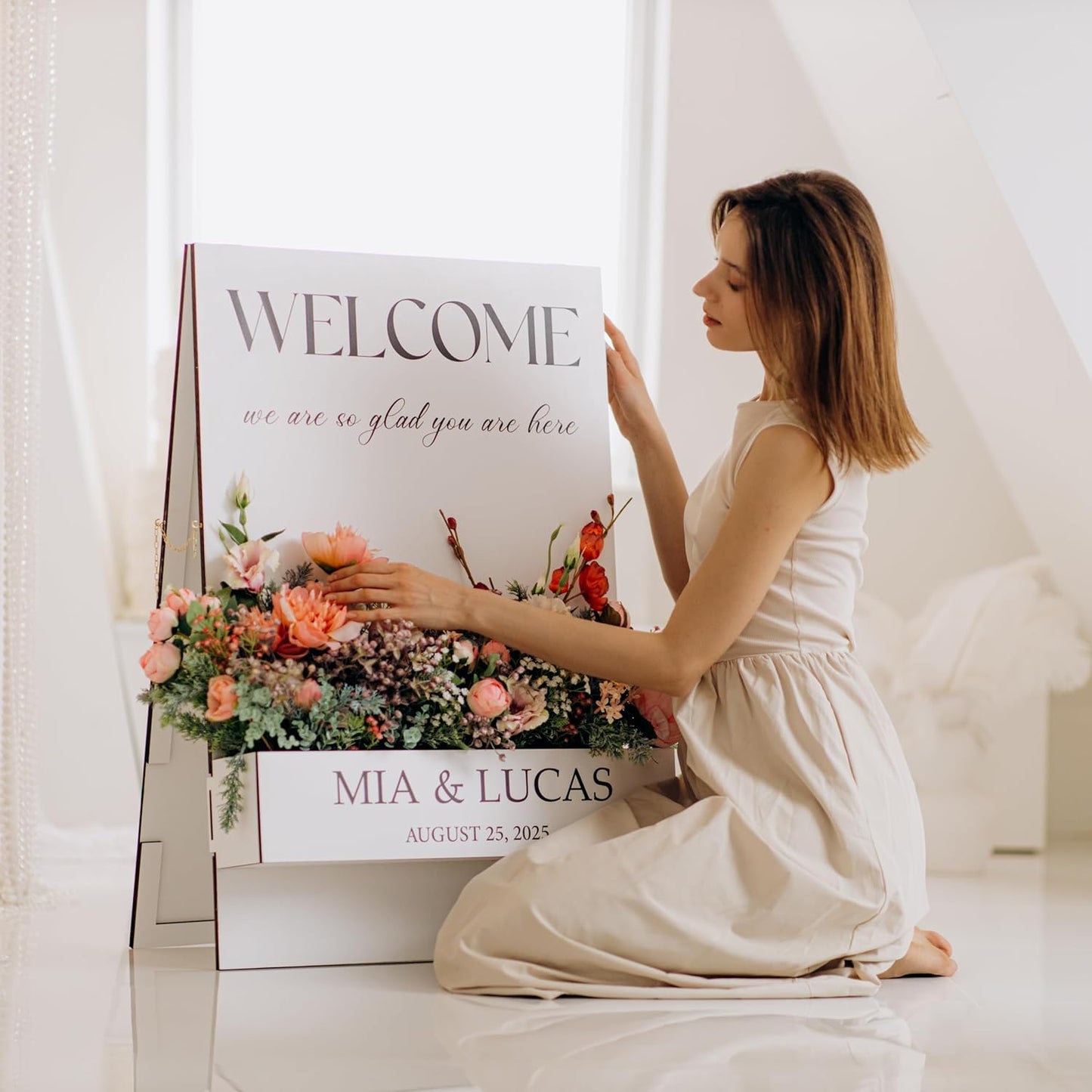 Personalized Event Welcome Sign | Personalized Wedding Welcome Sign with Flower Box – Custom Wooden Sign for Wedding, Baby or Bridal Shower, Rustic Floral Welcome Decor | Wooden Wedding Welcome Sign