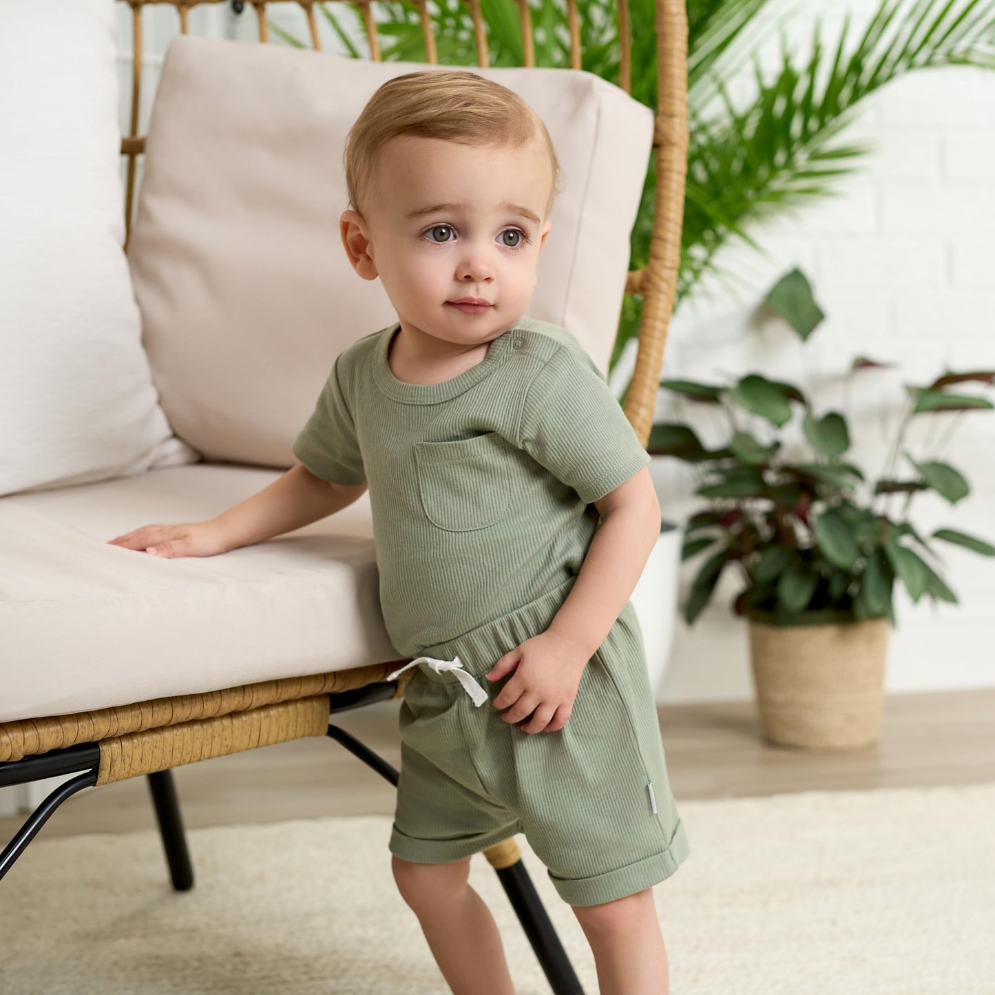 Gerber Baby Bodysuit and Short Set