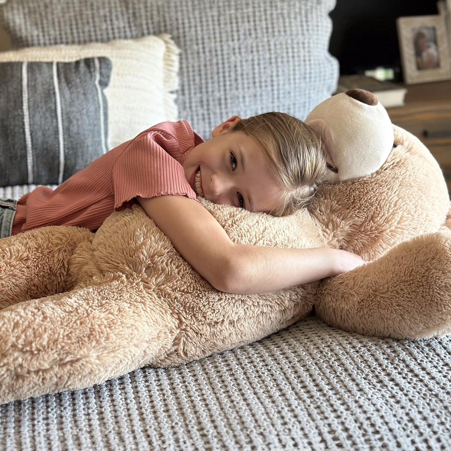 MaoGoLan Giant Teddy Bear Stuffed Animal, 10 Feet Tall, Jumbo Size Plush, Charming and Fluffy for Decorations, Celebrations, Valentine's Day