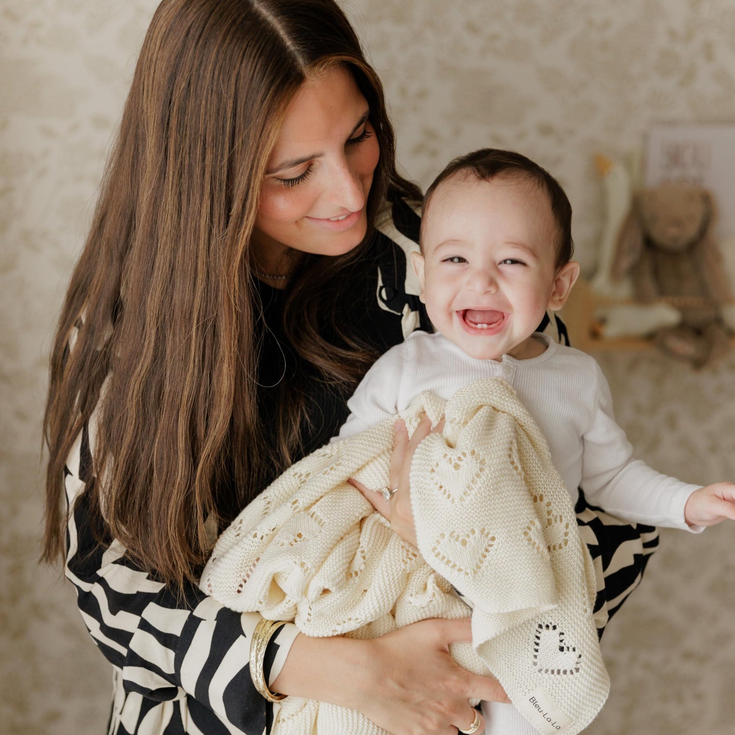 Swaddling Blanket for Girls - 100% Luxury Cotton Knit Heart Baby Blanket - Soft Warm Cozy Swaddle Receiving Stroller Crib Receiving Blanket for Newborns Infants & Toddlers (Pink, 0-2 Years)