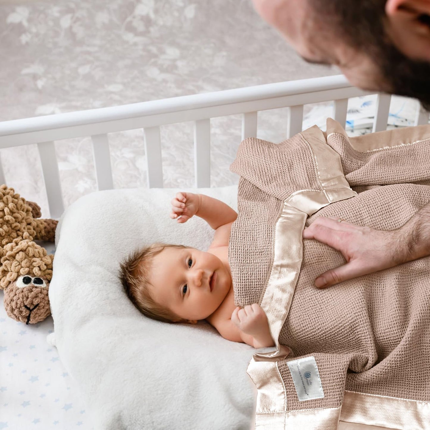Swaddle Baby Blanket: Waffle Blanket with Satin Strim - Soft Breathable Toddler Blanket for Nursing Cover - Cotton Crib Blanket for Naptime（Cream）