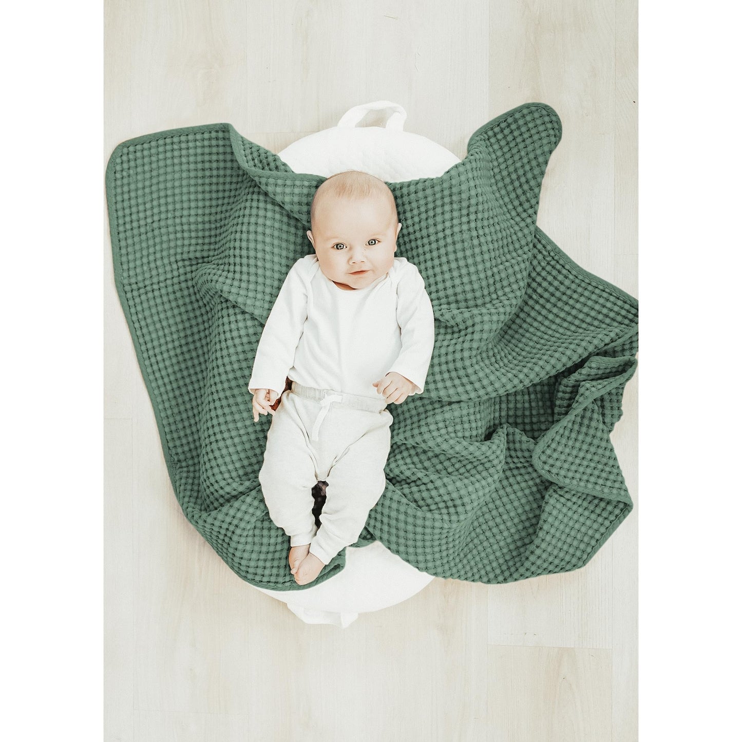 Konssy Waffle Baby Blanket - Soft & Cozy Nursery Swaddle Blanket, Lightweight Toddler Throw for Boys & Girls, Ideal for Wrapping (Oat)