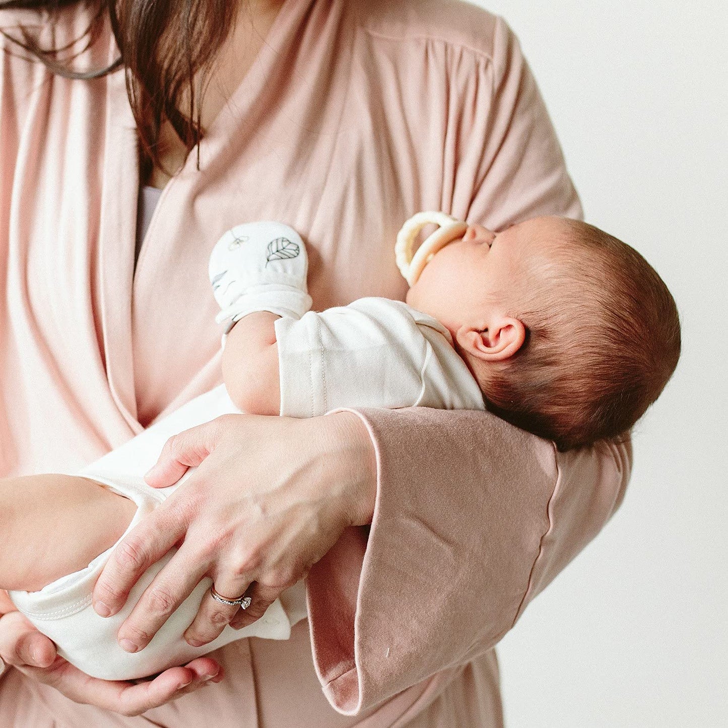 goumikids Viscose Made from Bamboo Cotton Anti-Scratch Soft Stay-On Mitts