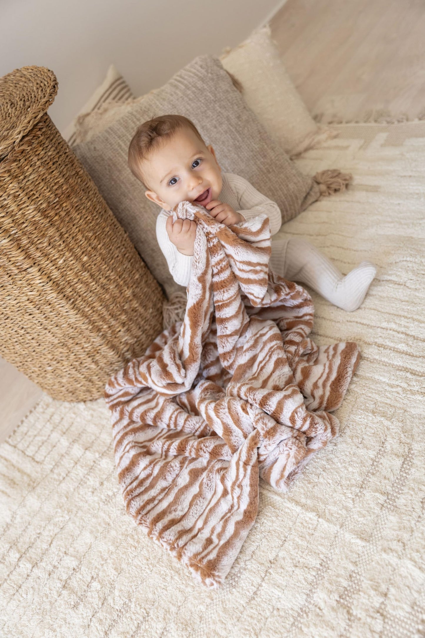 Cuddle Cookie Baby Wavey Faux Fur Blanket, 27 x 33 inches, in Gift Box (Pink)