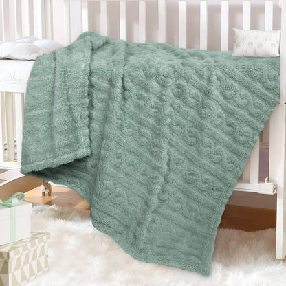 HOMRITAR Baby Blanket for Girls Toddlers 3D Fleece Fluffy Fuzzy Blanket for Baby, Soft Warm Cozy Fleece Blanket, Infant or Newborn Receiving Blanket 330GSM (30 x 40 Inch, Pink)