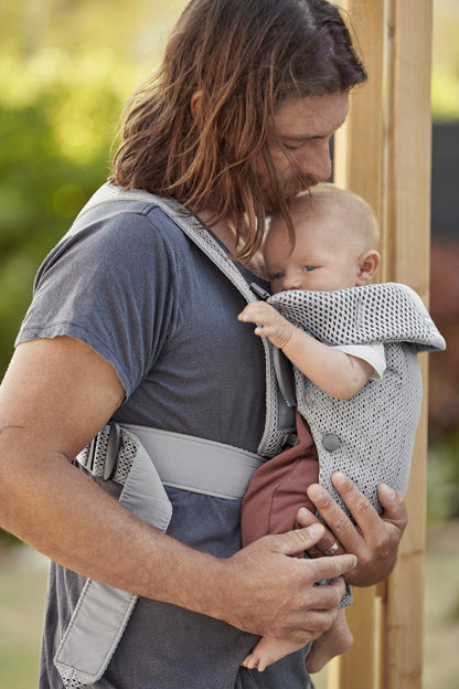 BabyBjörn Baby Carrier Mini, 3D Jersey, Light Beige | Newborn Carrier (7-25 lbs), Ergonomic, Easy-to-Use