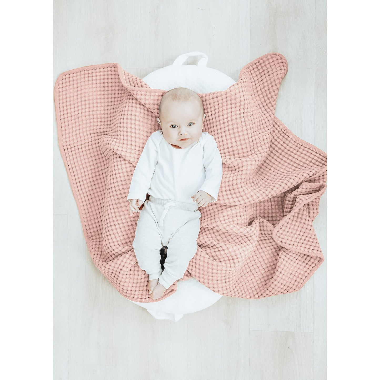 Konssy Waffle Baby Blanket - Soft & Cozy Nursery Swaddle Blanket, Lightweight Toddler Throw for Boys & Girls, Ideal for Wrapping (Oat)