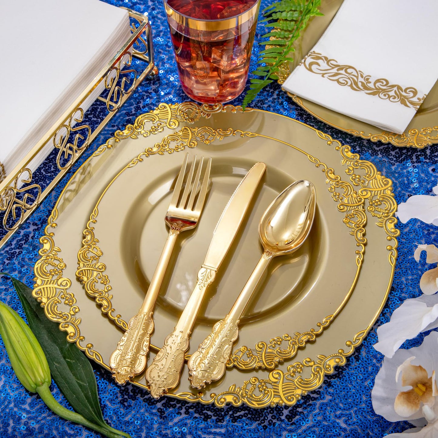 Morejoy 175PCS Rose Gold & Silver Plastic Dinnerware Set: 25 Plates, 25 Forks, 25 Knives, 25 Spoons, 25 Cups, 25 Napkins - Perfect for Wedding & Party