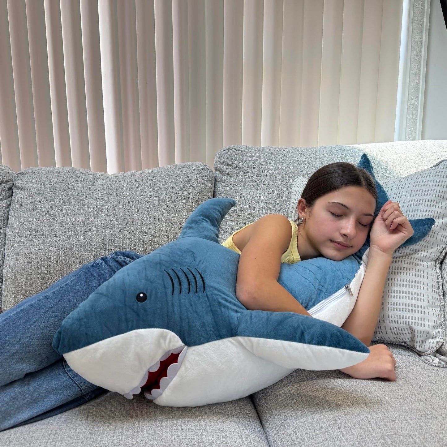 MorisMos Giant Alligator Stuffed Animal, 67inch Soft Large Alligator Plush Toy, Big Stuffed Crocodile Gifts for Kids Boys Girls