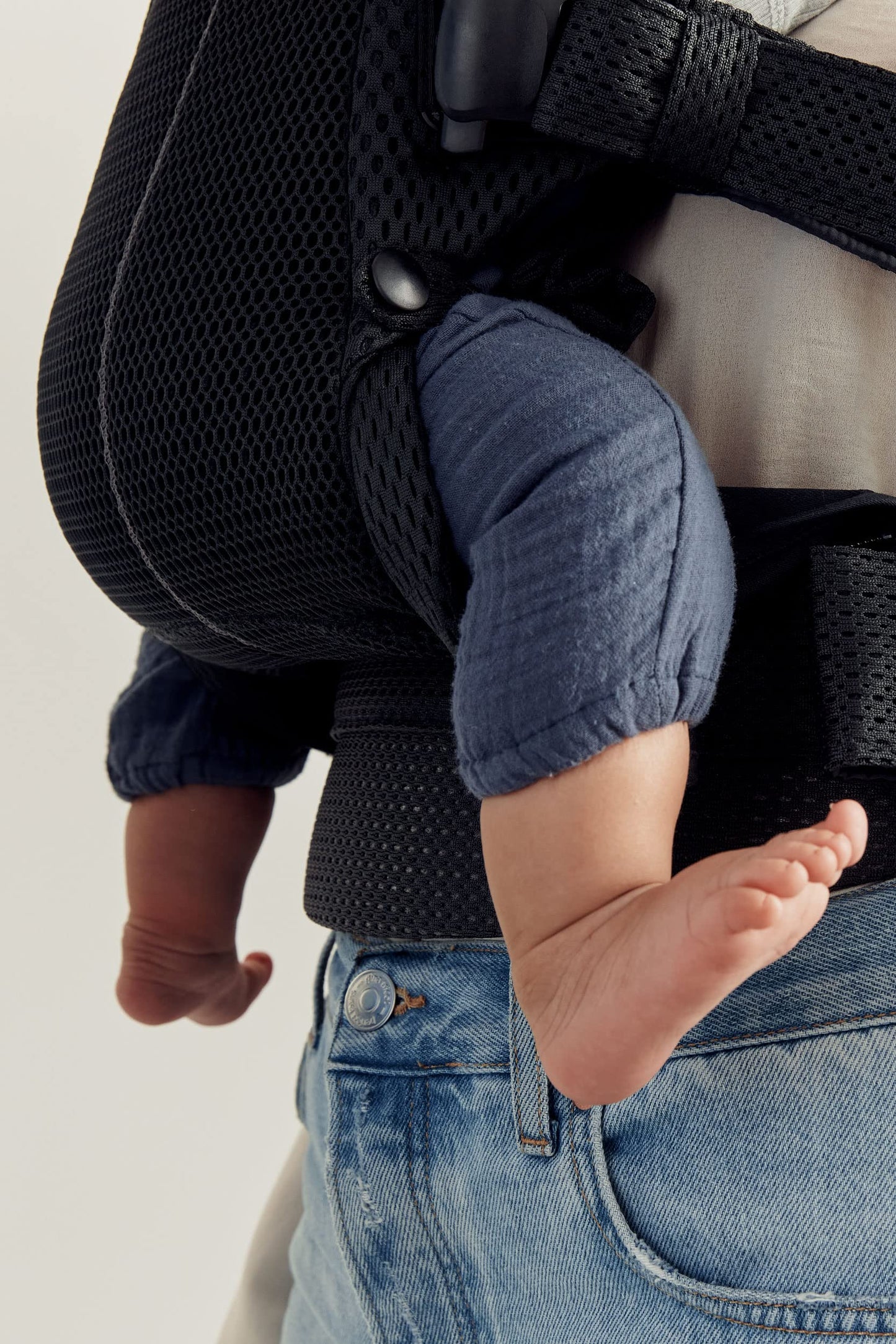BabyBjörn Baby Carrier Harmony, Cream, 3D Mesh, 3-in-1 Ergonomic Baby Carrier; Newborn, Facing-in, Outward-Facing, and Back Carrying Positions Supported (7-40 lbs), Newborn to Toddler