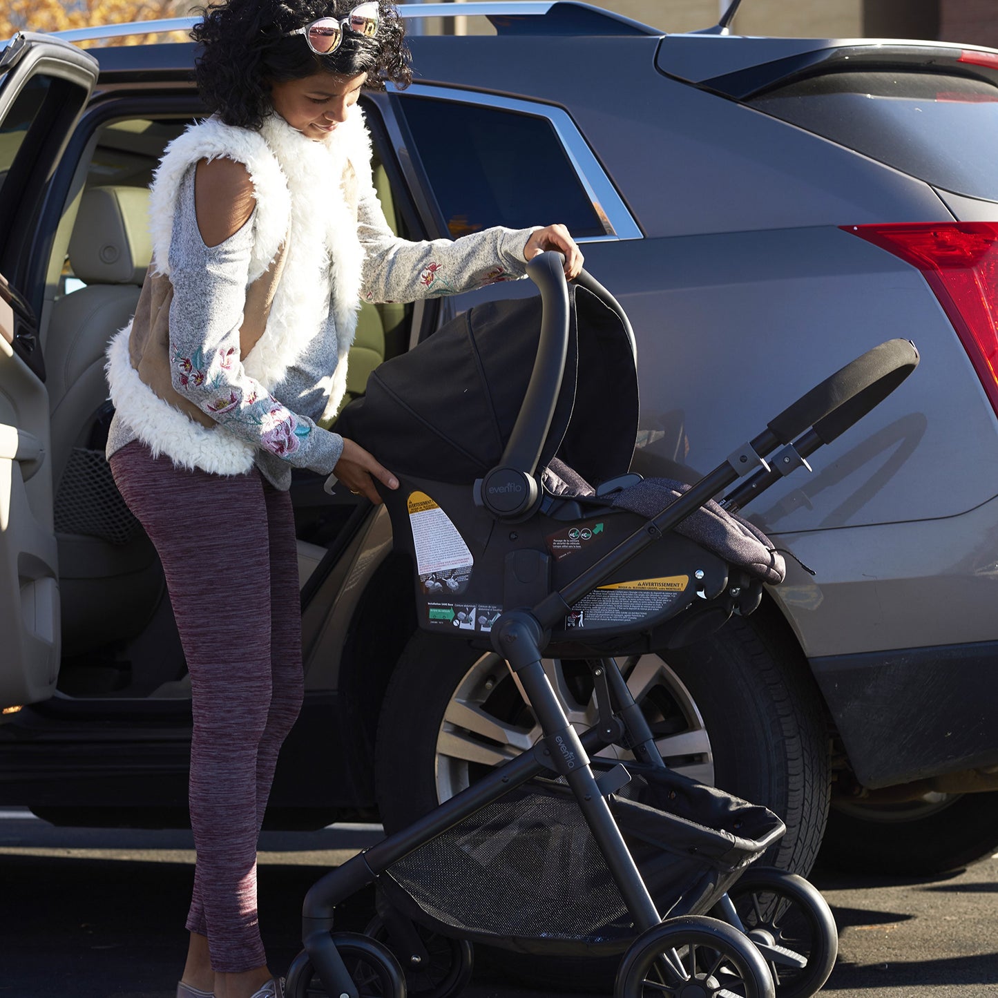 Evenflo Pivot Modular Travel System with LiteMax Infant Car Seat with Anti-Rebound Bar (Desert Tan)
