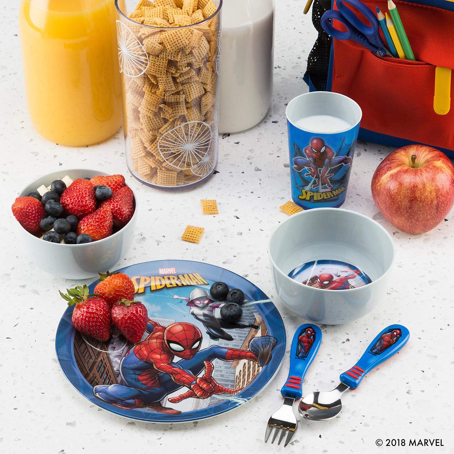 Zak Designs 5-Piece Dinnerware Set, Baby Shark - Durable Plastic & Stainless Steel - Includes Water Bottle, 8-Inch Plate, 6-Inch Bowl, Fork & Spoon - Suitable for Kids Ages 3+