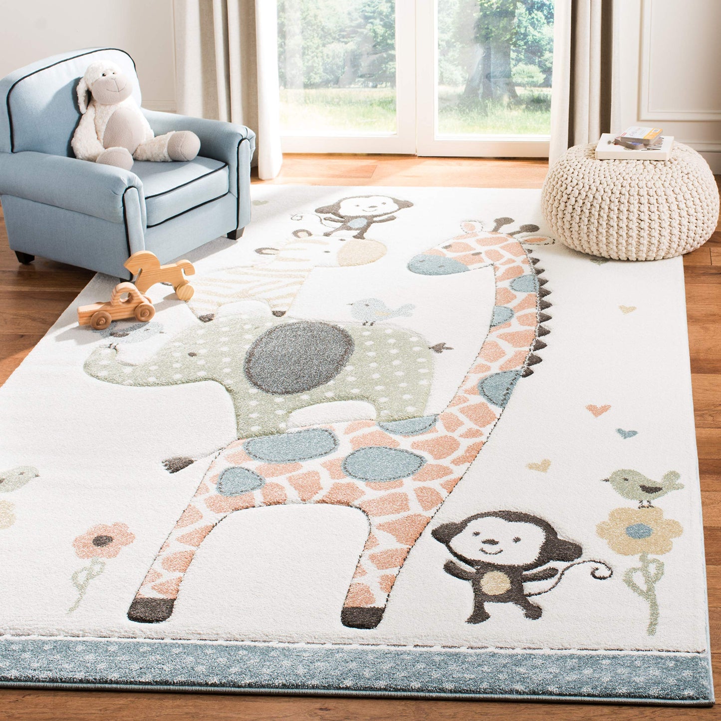 SAFAVIEH Carousel Kids Collection Accent Rug - 4' x 6', Ivory, Animal Design, Non-Shedding & Easy Care, Ideal for High Traffic Areas for Boys & Girls in Playroom, Nursery, Bedroom (CRK120A)