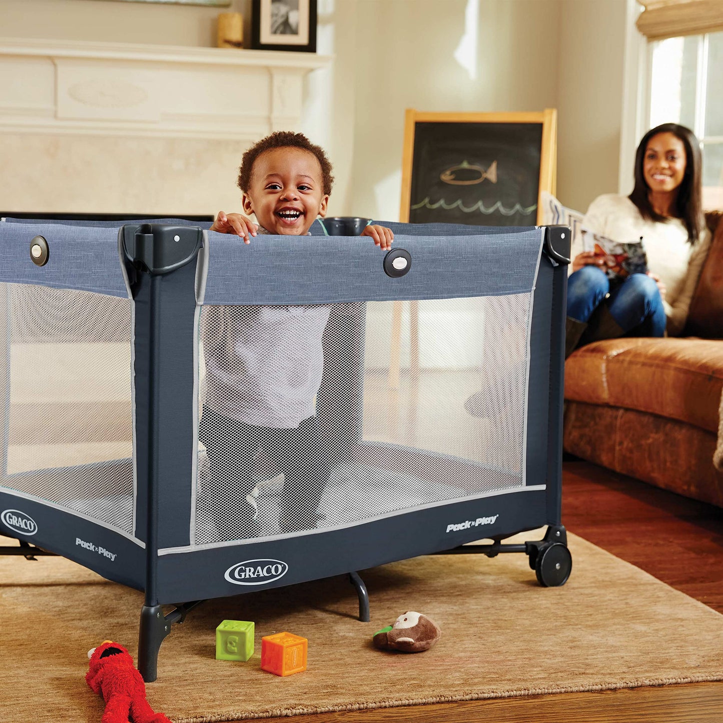 Graco On The Go Zip Pack ‘n Play Playard, Folding Playpen with Bassinet, Portable Crib, Reeves