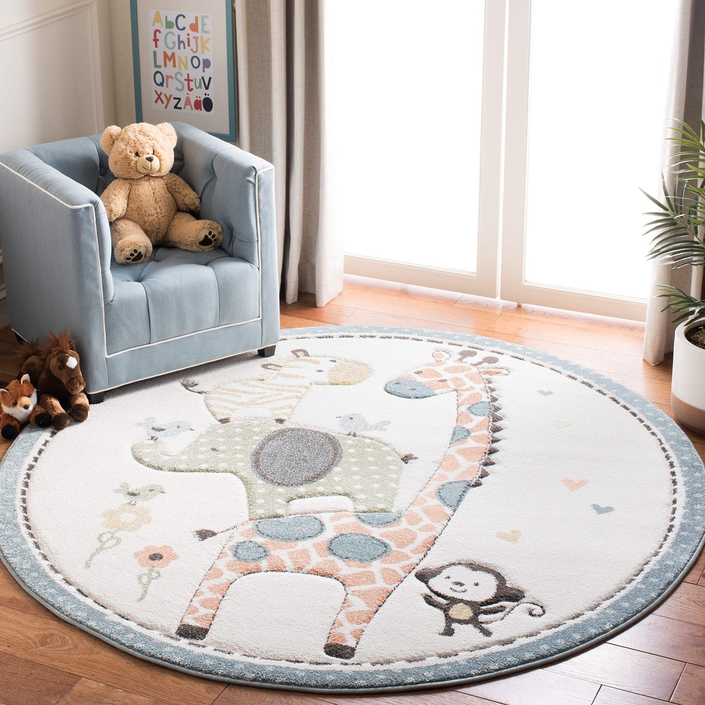 SAFAVIEH Carousel Kids Collection Accent Rug - 4' x 6', Ivory, Animal Design, Non-Shedding & Easy Care, Ideal for High Traffic Areas for Boys & Girls in Playroom, Nursery, Bedroom (CRK120A)