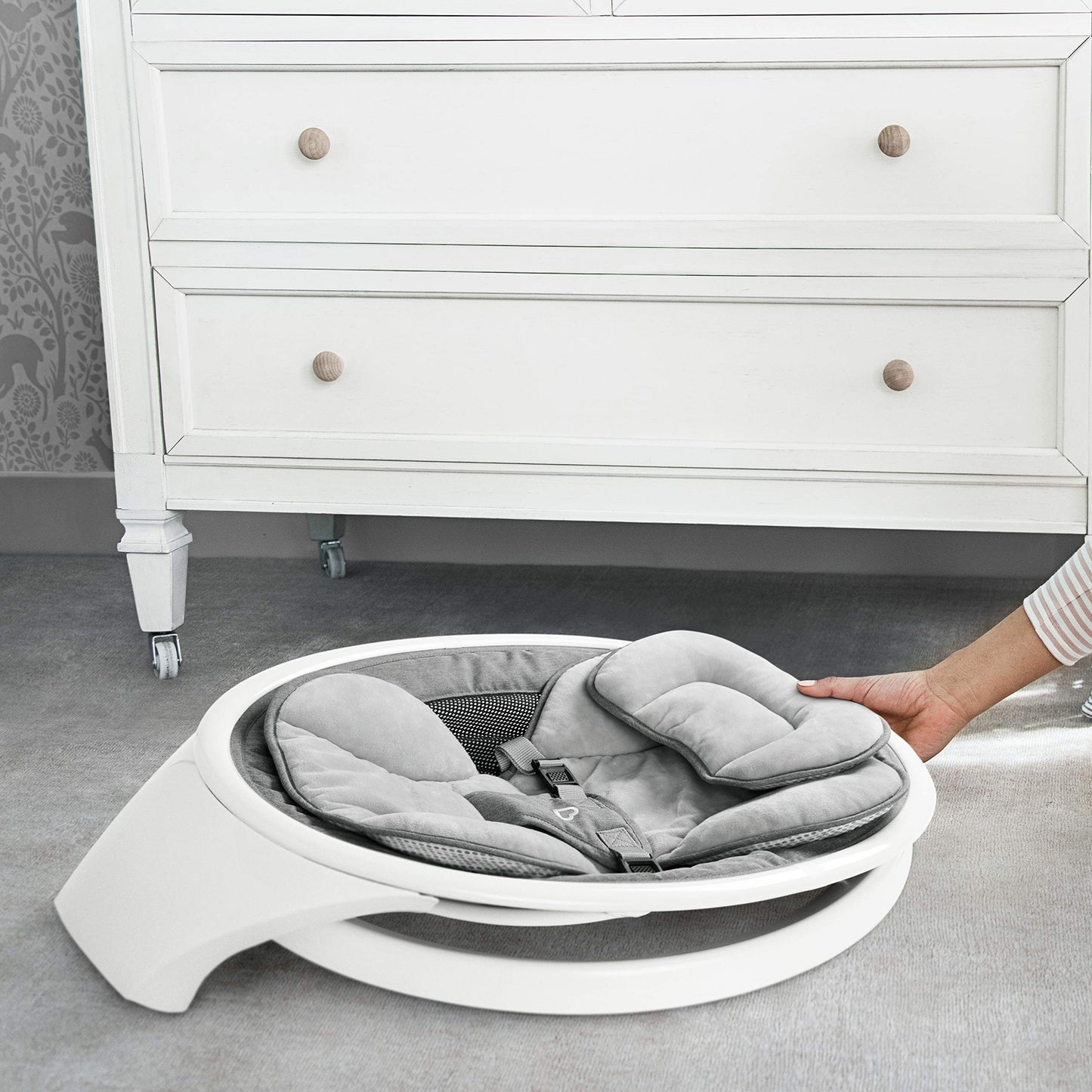 Munchkin Baby Swing, Portable and Lightweight, Bluetooth Enabled Electric Infant Rocker with Natural Sway in 5 Ranges of Motion, Newborn Nursery Essentials, White/Grey