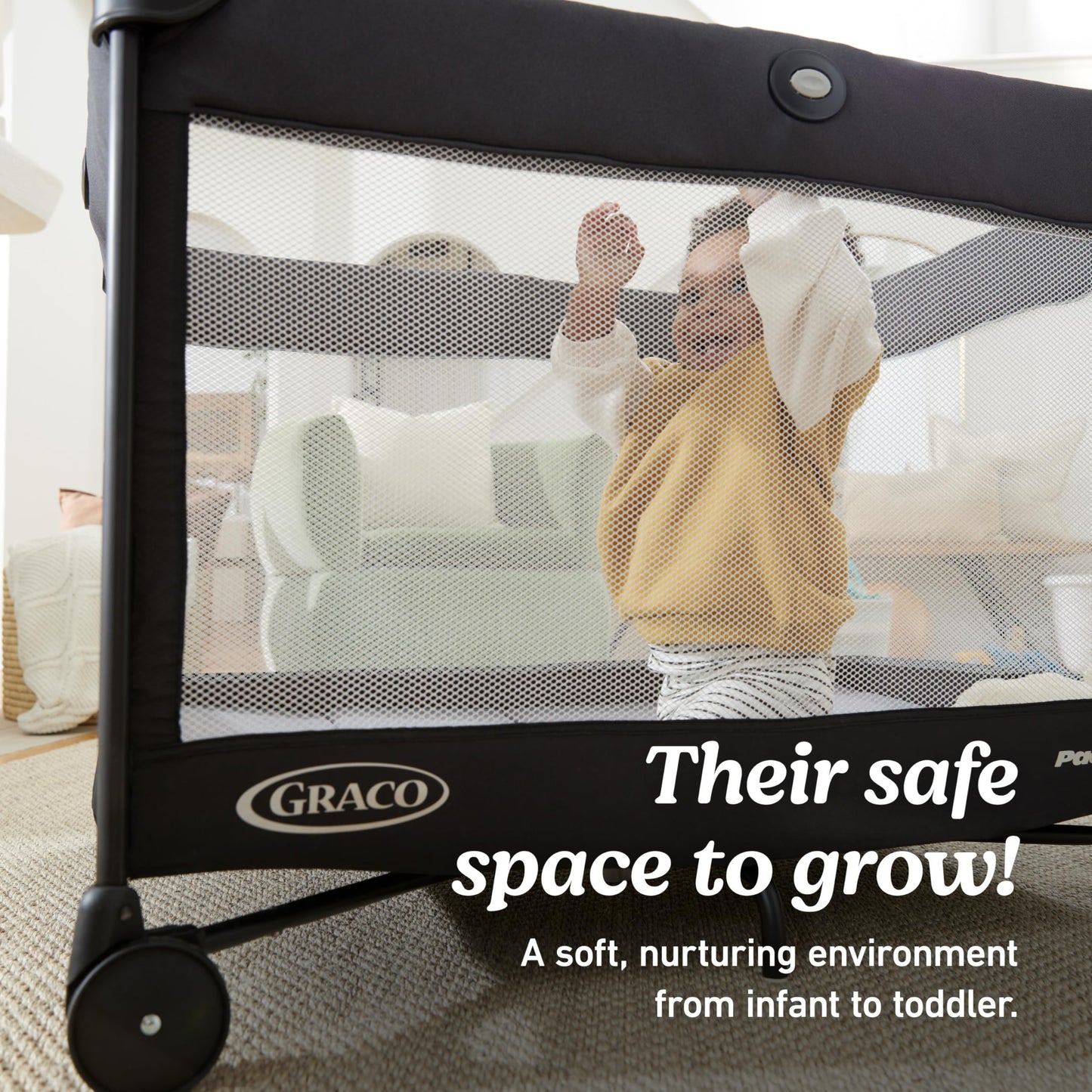 Graco On The Go Zip Pack ‘n Play Playard, Folding Playpen with Bassinet, Portable Crib, Reeves