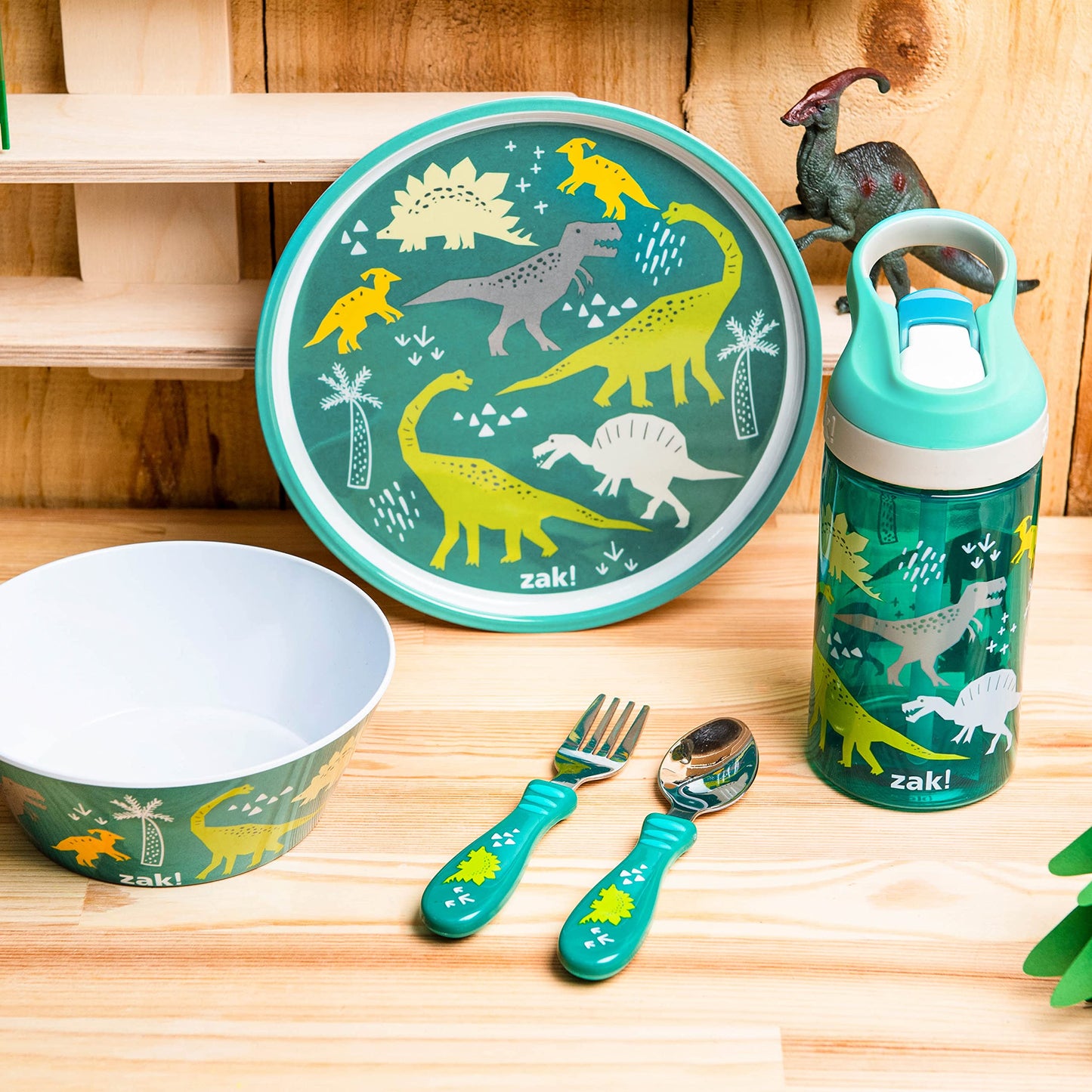 Zak Designs 5-Piece Dinnerware Set, Baby Shark - Durable Plastic & Stainless Steel - Includes Water Bottle, 8-Inch Plate, 6-Inch Bowl, Fork & Spoon - Suitable for Kids Ages 3+